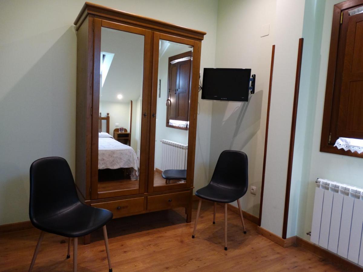 Apartamentos La Cruz De Paderne Navia Kültér fotó